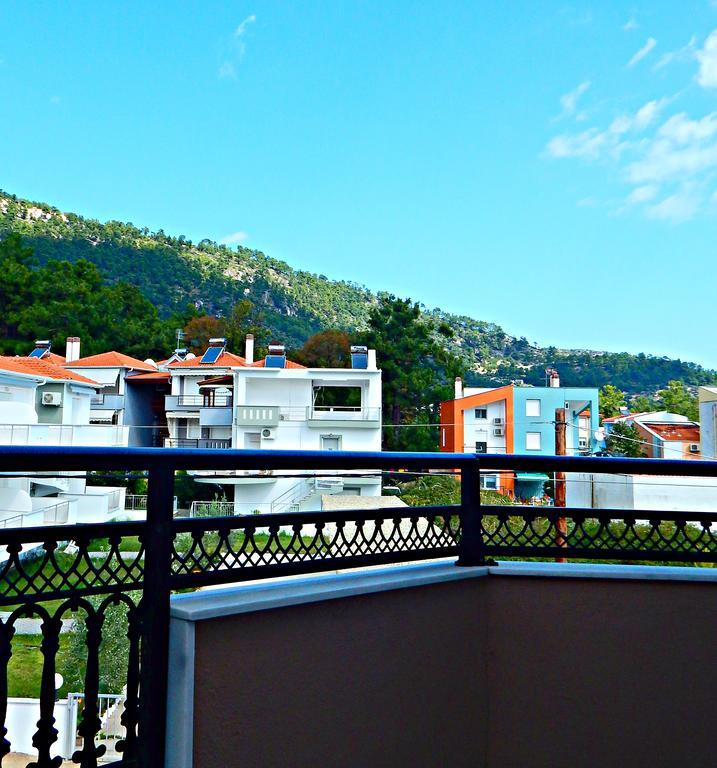 Panorama Apartments And Studios Chrisi Ammoudia Exteriör bild
