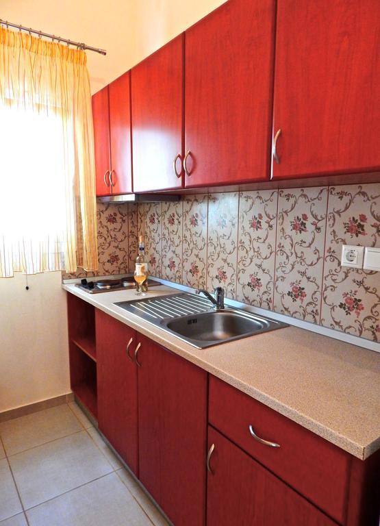 Panorama Apartments And Studios Chrisi Ammoudia Exteriör bild